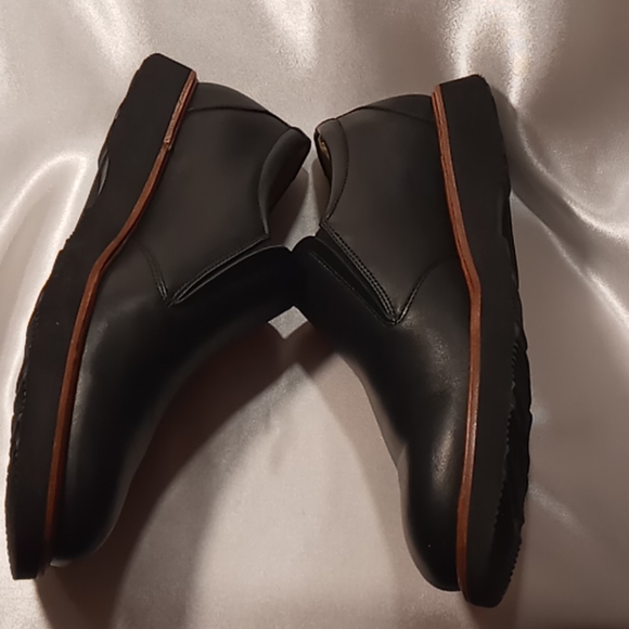 Prelove Samuel Hubbard Travel easy slipon shoe. - Picture 2 of 4